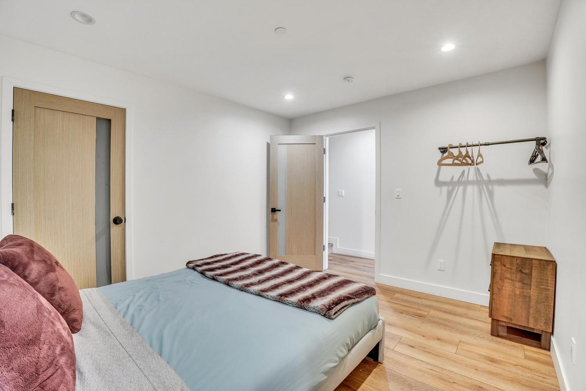 Luxurious Townhome W/3 Master Suites Gated Parking ロサンゼルス エクステリア 写真