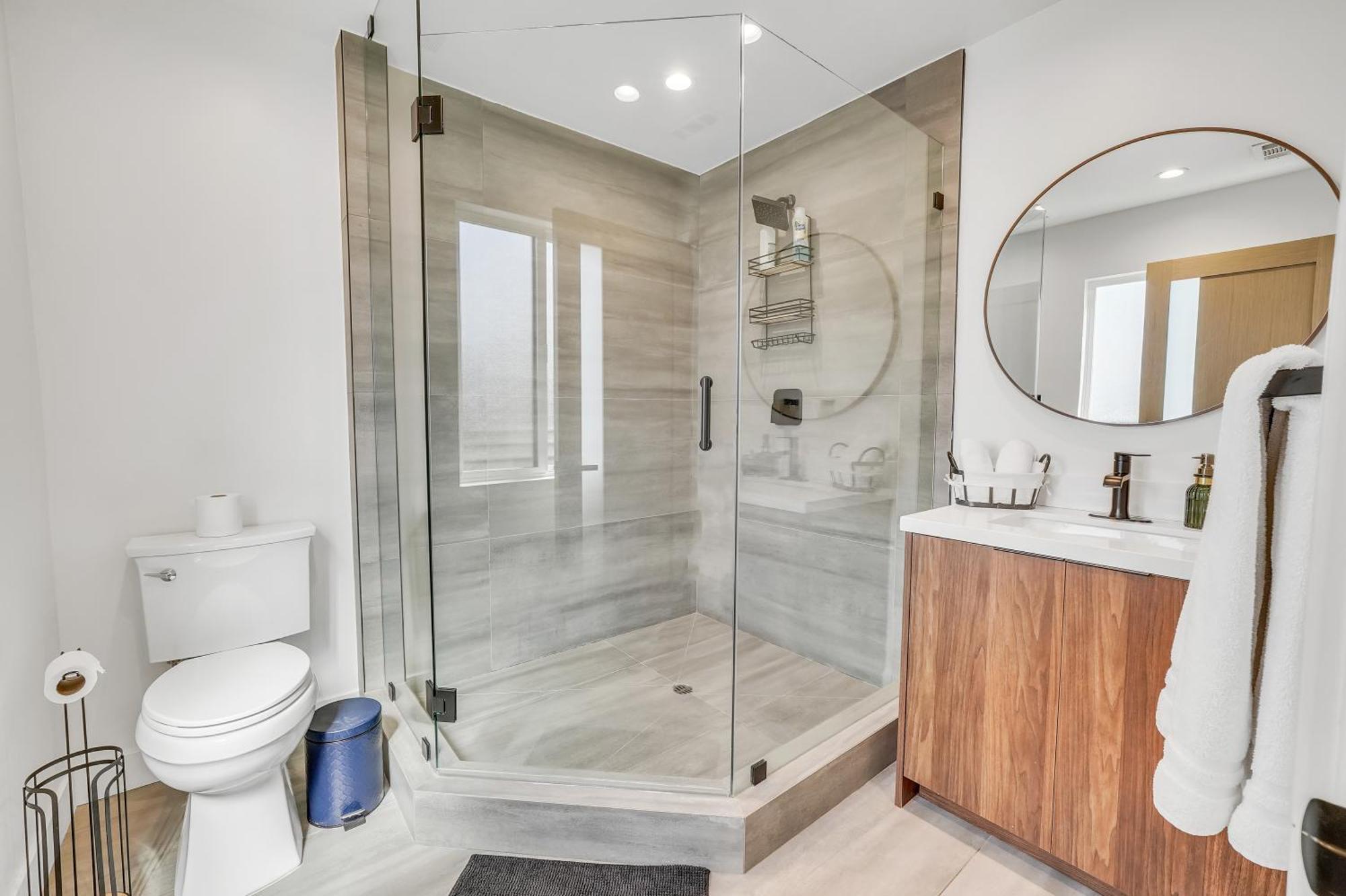 Luxurious Townhome W/3 Master Suites Gated Parking ロサンゼルス エクステリア 写真