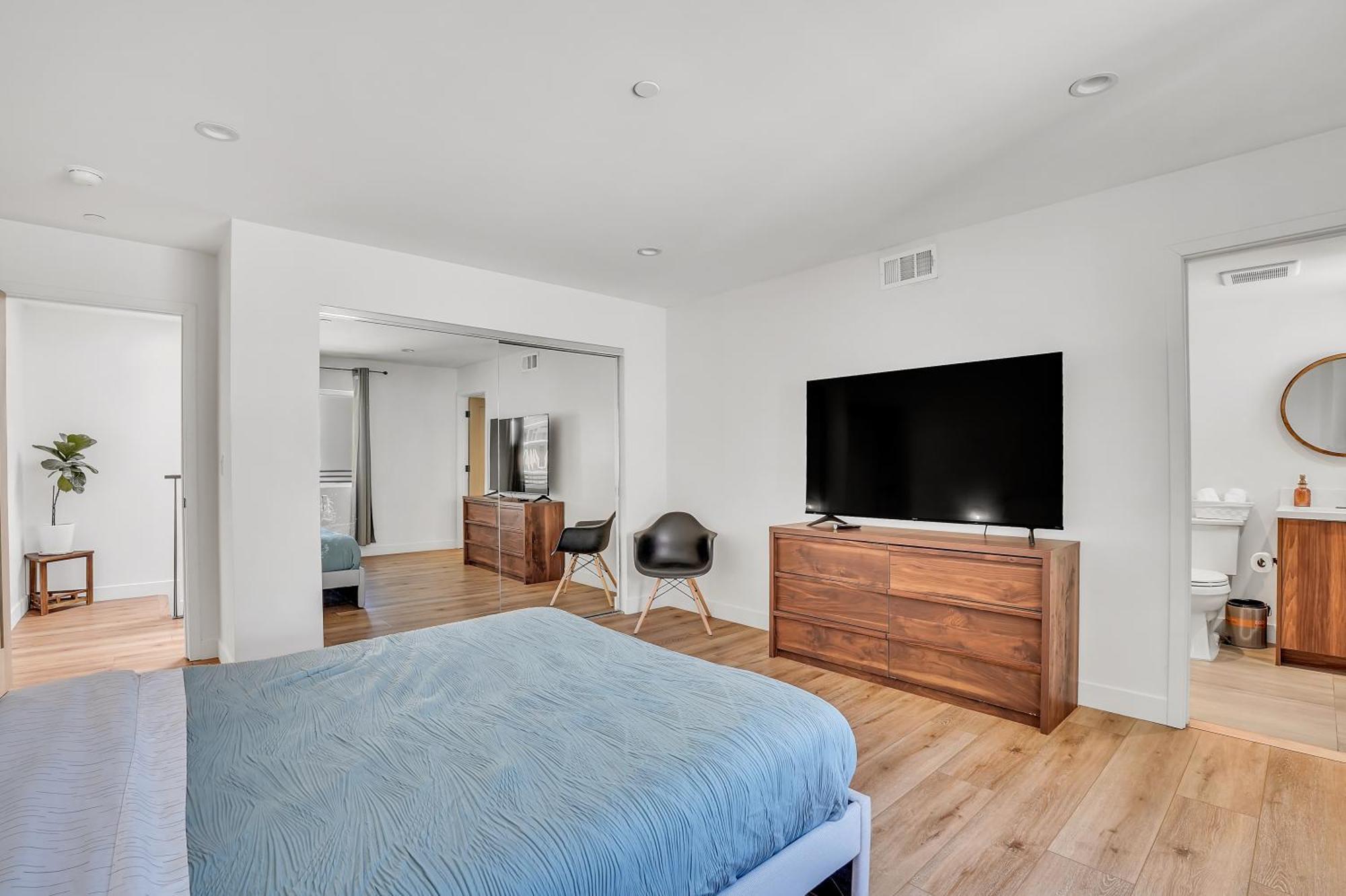 Luxurious Townhome W/3 Master Suites Gated Parking ロサンゼルス エクステリア 写真