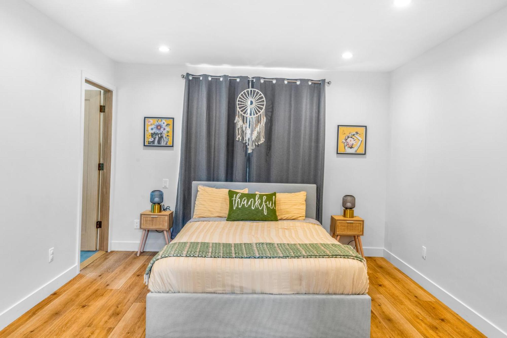 Luxurious Townhome W/3 Master Suites Gated Parking ロサンゼルス エクステリア 写真